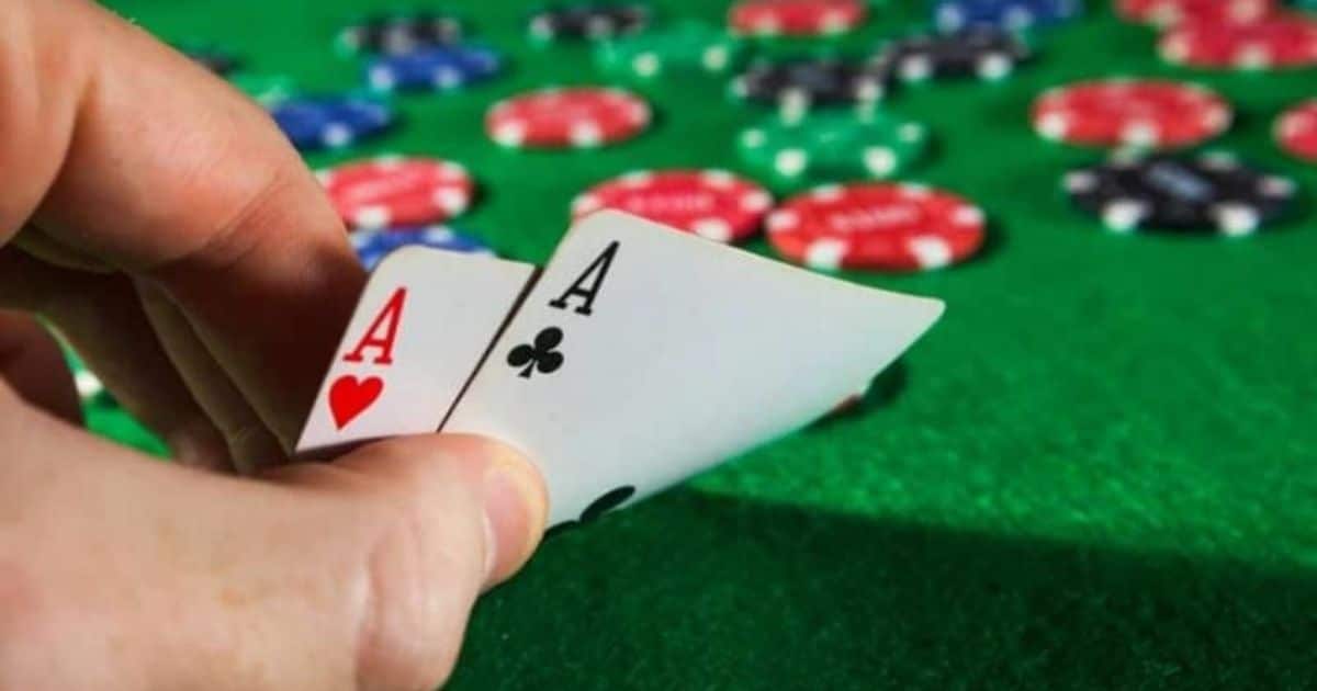 Chơi xì dách trực tuyến trên Kubet